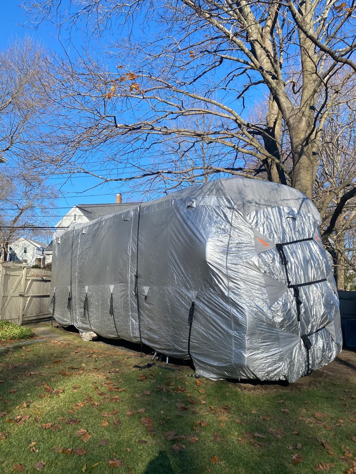 FRUNO Oxford Fabric Class C RV Cover Fits 26'-29' Waterproof Rip-Resistant Anti-UV Motorhome Camper Cover for Winter Snow with 4 Tire Covers and Gutter Covers customer photo 1