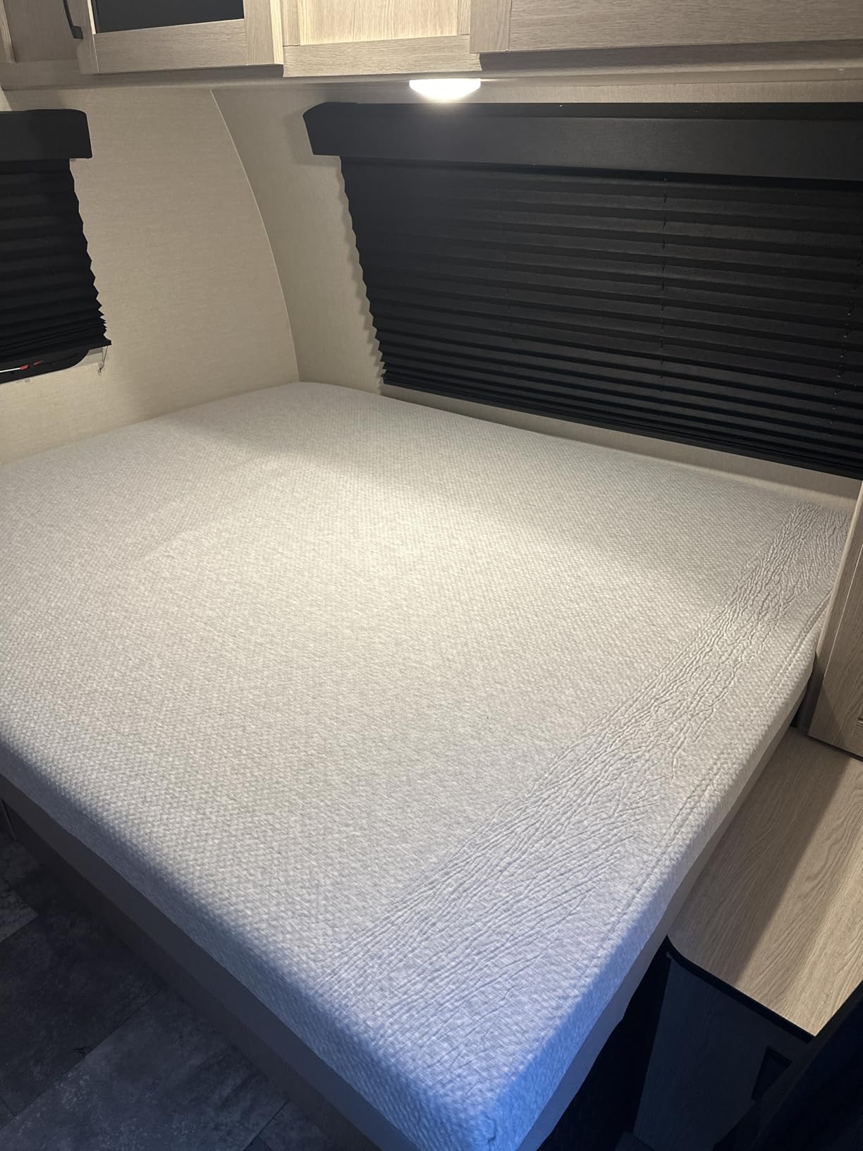 Zinus 8 Inch Short Queen Ultima RV Memory Foam Mattress, Medium Firm Feel customer photo 2