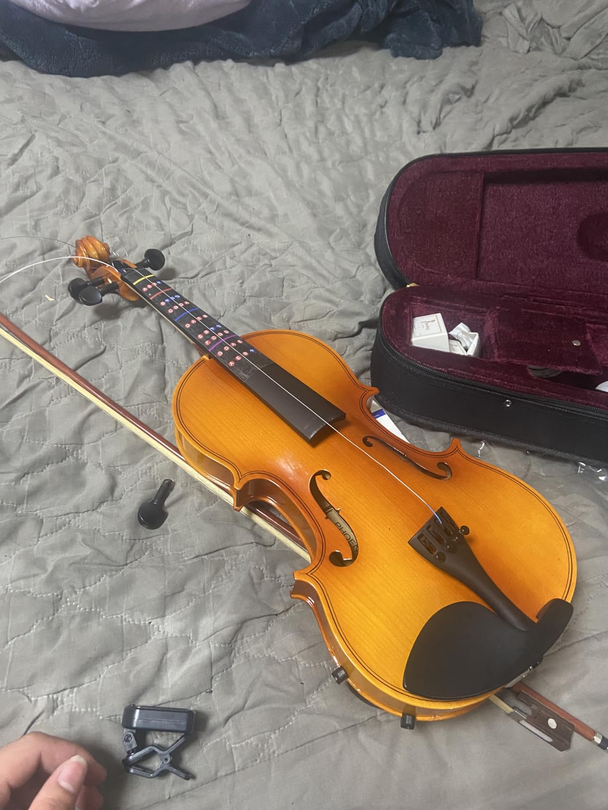 PHOENIX Violin 4/4 Full Size Kit, Violin Fiddle Set for Beginner Adults Student with Rosewood Bow, Extra Strings & Bridge, 2 Rosins, Tuner, Case, Mute, Fingerboard Stickers, Shoulder Rest customer photo 2