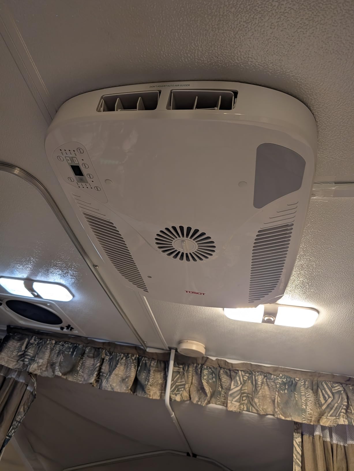 TOSOT 16000 BTU GO Cool RV Air Conditioner, Non-Ducted Camper Rooftop AC Unit with Heat Pump, WiFi and Remote Control, Quiet Air Conditioner for Campers & Trailers, Black customer photo 2