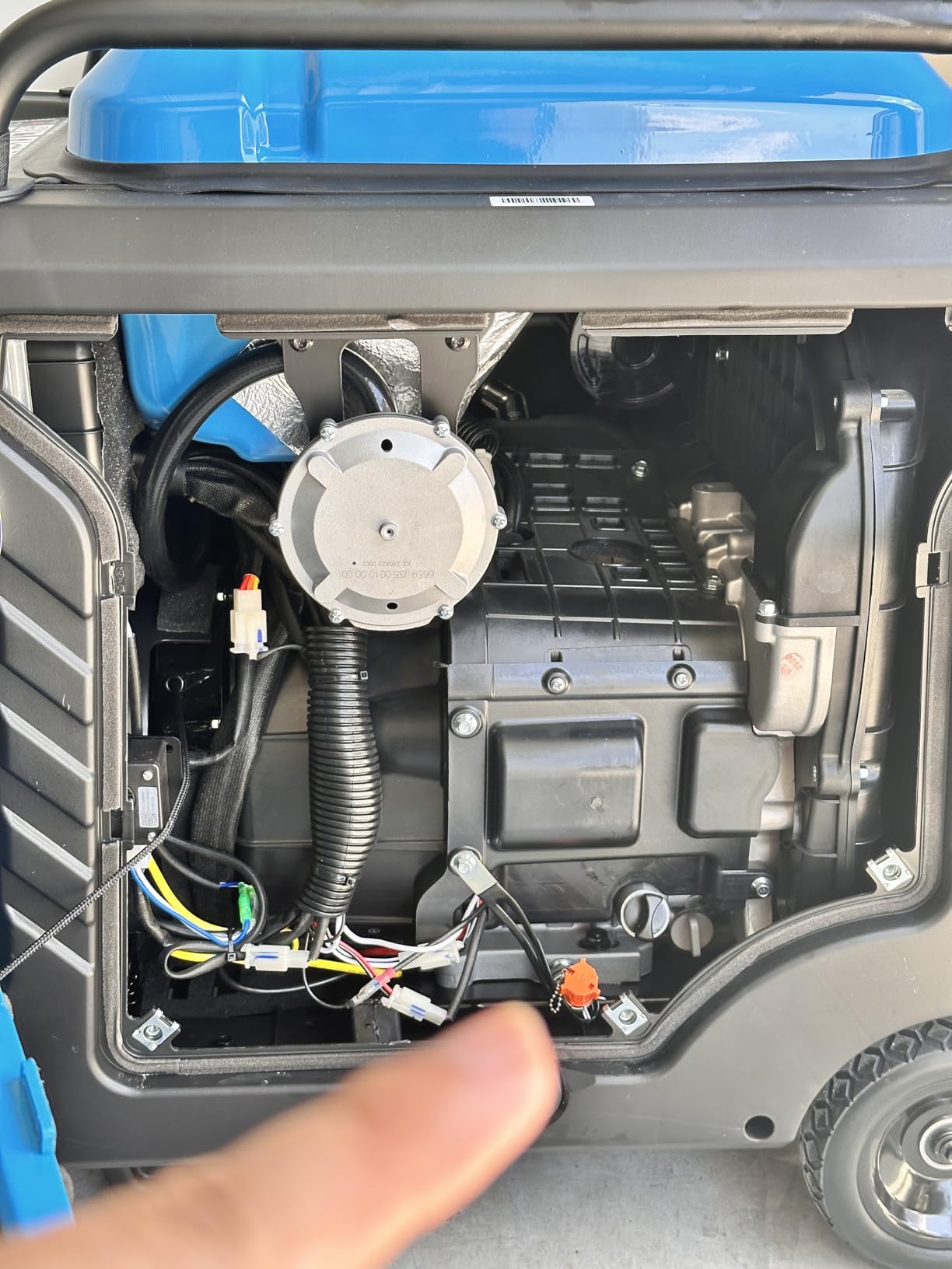 Pulsar PGD105TiSCO Tri Fuel Inverter Generator,10500-Watt Tri Fuel Gasoline Propane Natural Gas Portable 50A Generator with Remote Start, CARB Compliant customer photo 1