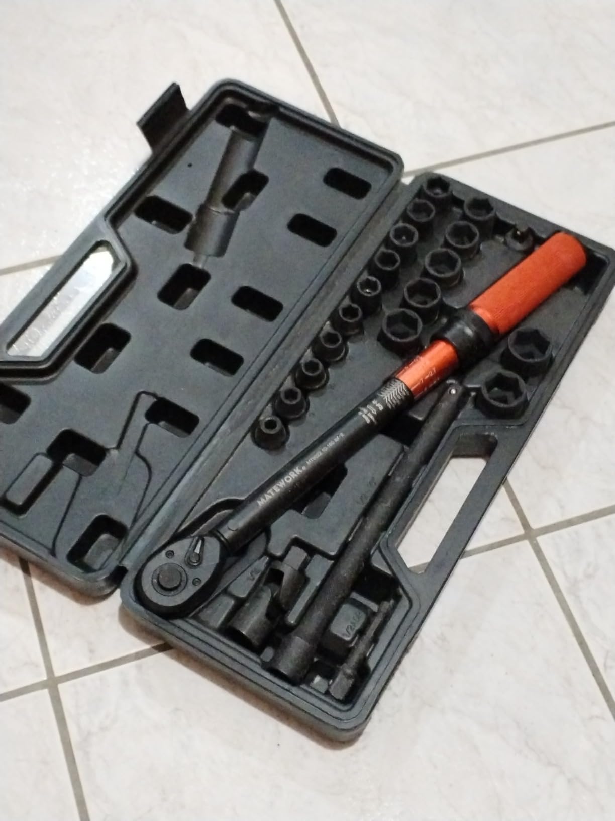 1/2-Inch Drive Torque Wrench Set 22PCS, 10-180FT.LB/13.6-244.1Nm, Click Torque Wrench Socket Set, 72-Tooth Dual-direction, ±3% Precision Adjustable Torque Wrench for Lug Nut, Bicycle, Moto, Car customer photo 1