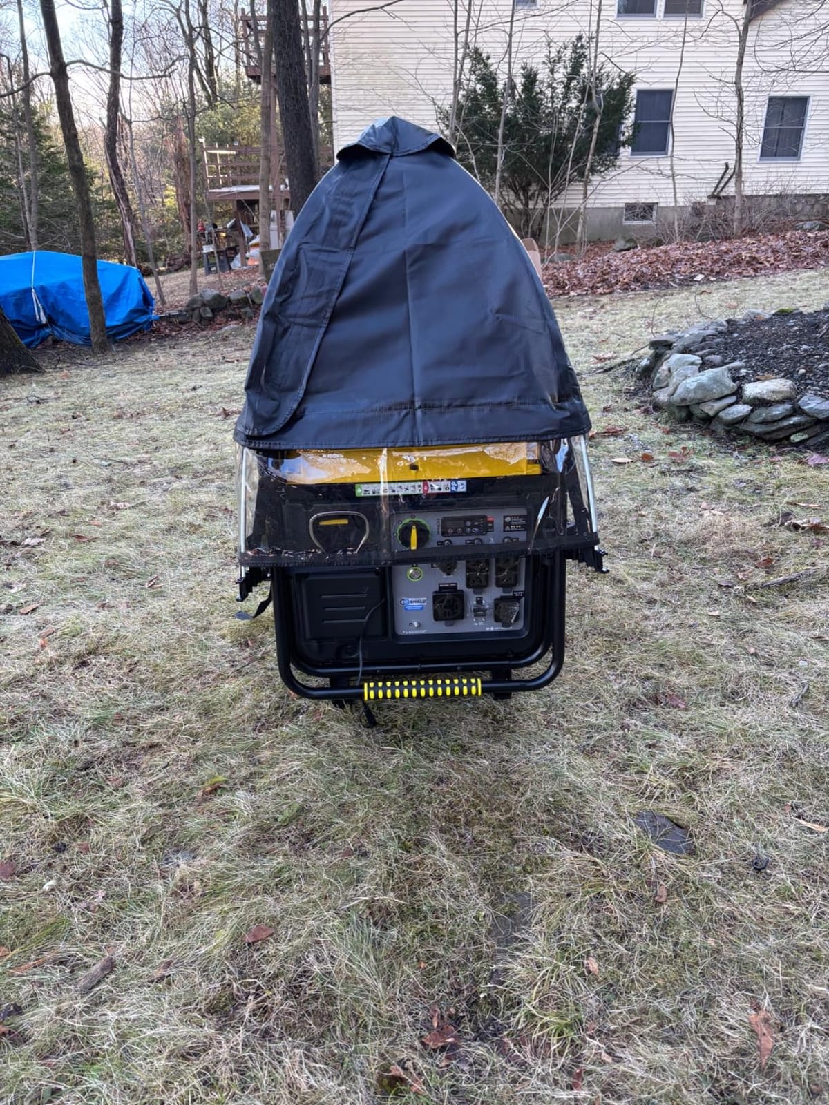 Champion 11,000-Watt Wireless Remote Start Portable Inverter Generator customer photo 1