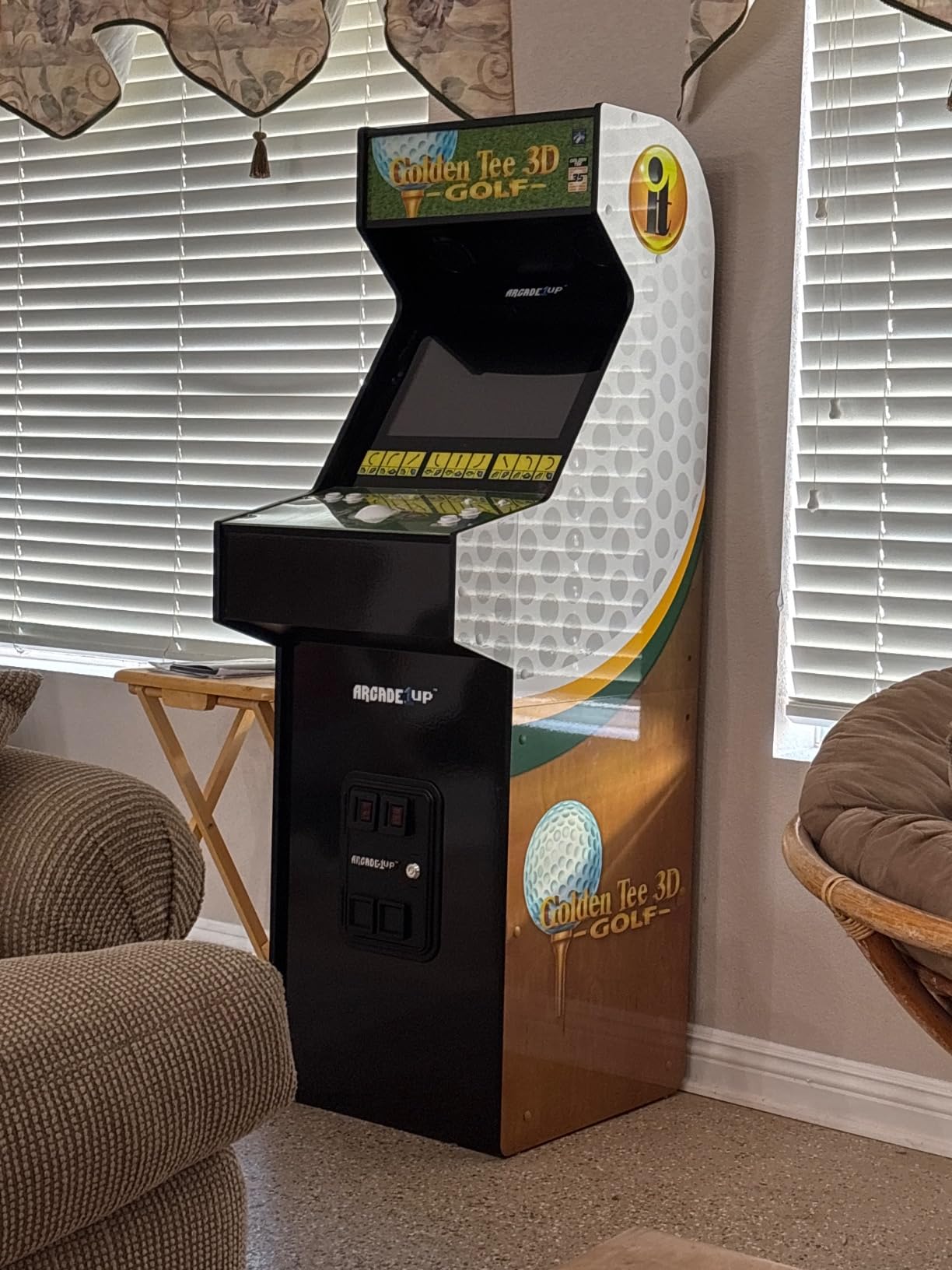 Arcade1Up Golden Tee 3D Deluxe Home Arcade, 8 Golf + Bowling Games customer photo 1
