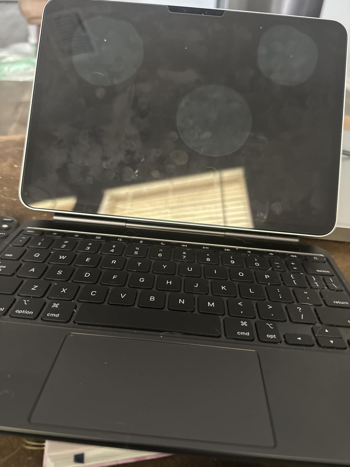 Apple iPad Pro 11-Inch (M4): Built for Apple Intelligence, Ultra Retina XDR Display, 256GB, 12MP Front/Back Camera, LiDAR Scanner, Wi-Fi 6E, Face ID, All-Day Battery Life — Space Black customer photo 1