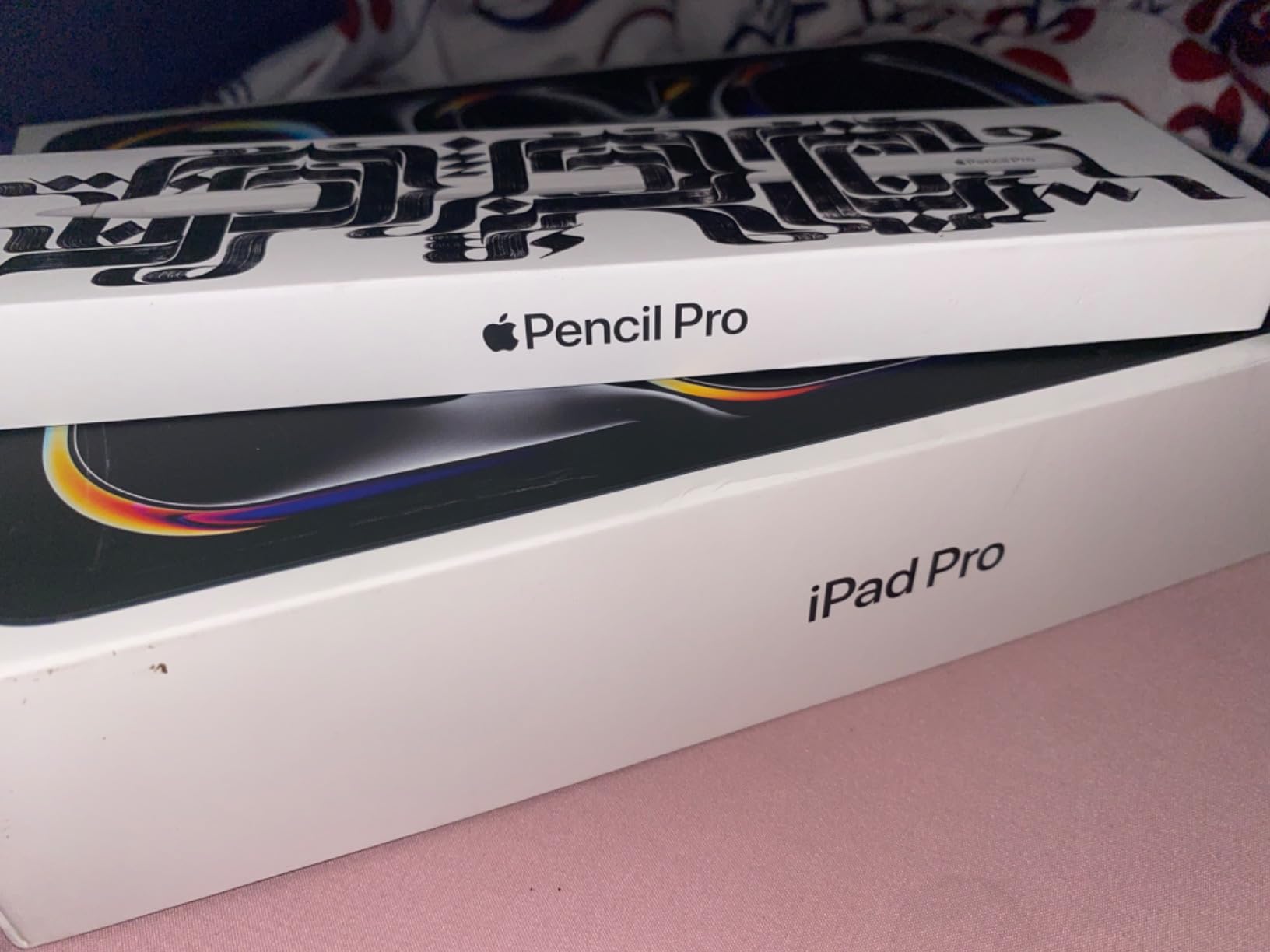 Apple iPad Pro 11-Inch (M4): Built for Apple Intelligence, Ultra Retina XDR Display, 256GB, 12MP Front/Back Camera, LiDAR Scanner, Wi-Fi 6E, Face ID, All-Day Battery Life — Space Black customer photo 2
