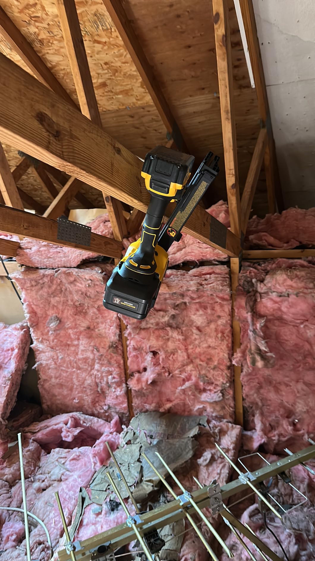 20-Volt 21° Cordless Framing Nailer (Tool-Only) customer photo 1