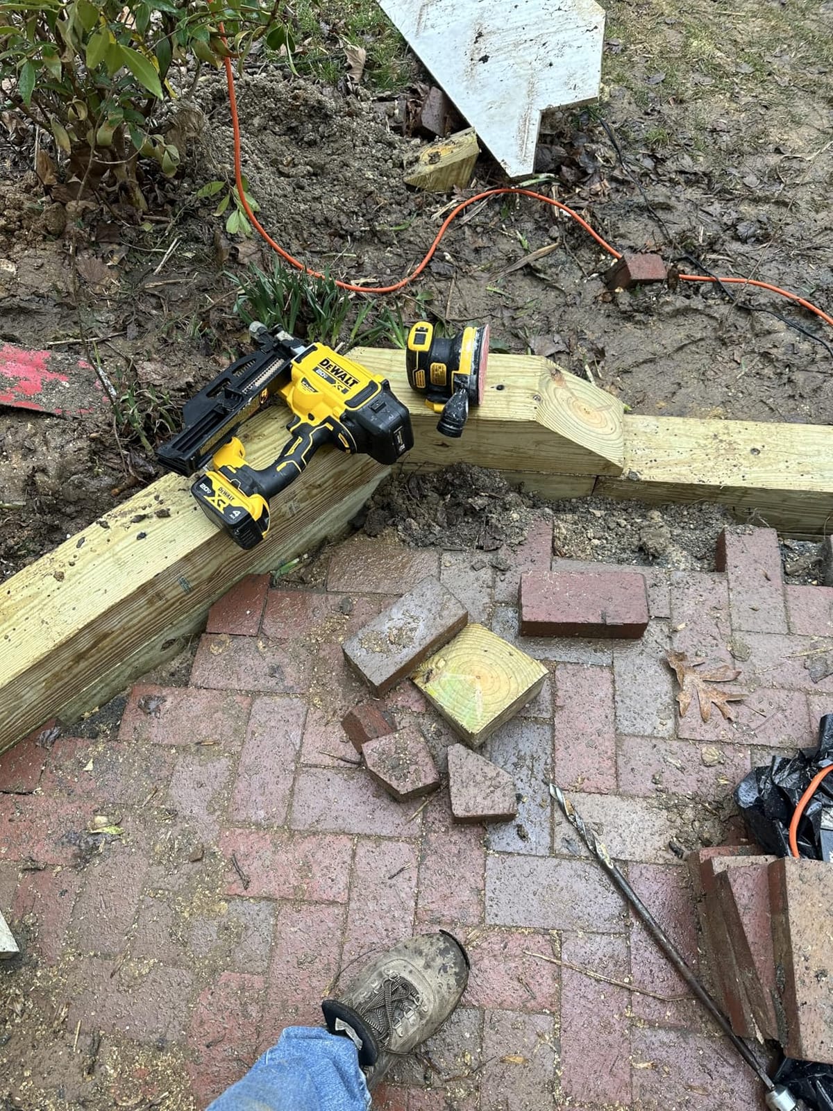 20-Volt 21° Cordless Framing Nailer (Tool-Only) customer photo 2