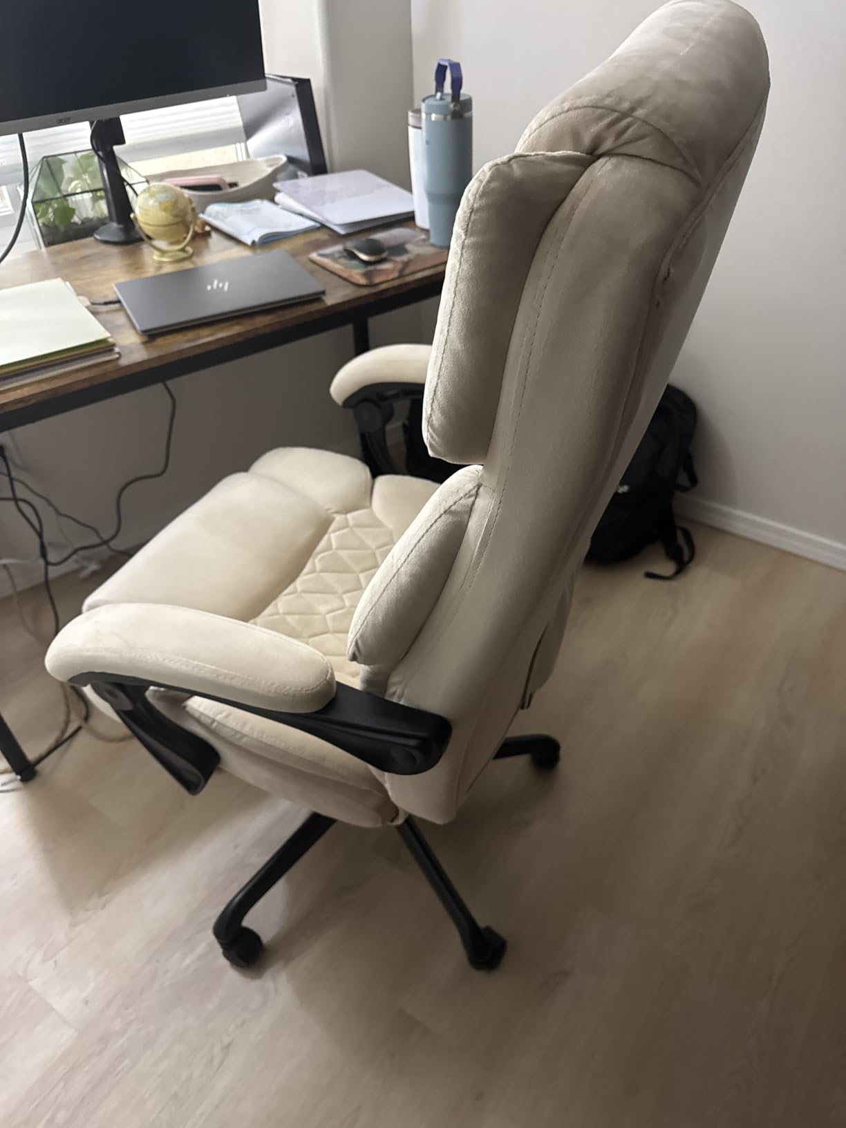 Massage Office Chair with Foot Rest 6 Points Vibration and Heat Home Office Desk Chairs for Heavy People 400lbs Reclining Managerial Chairs Ergonomic Executive Chair (Black) customer photo 1