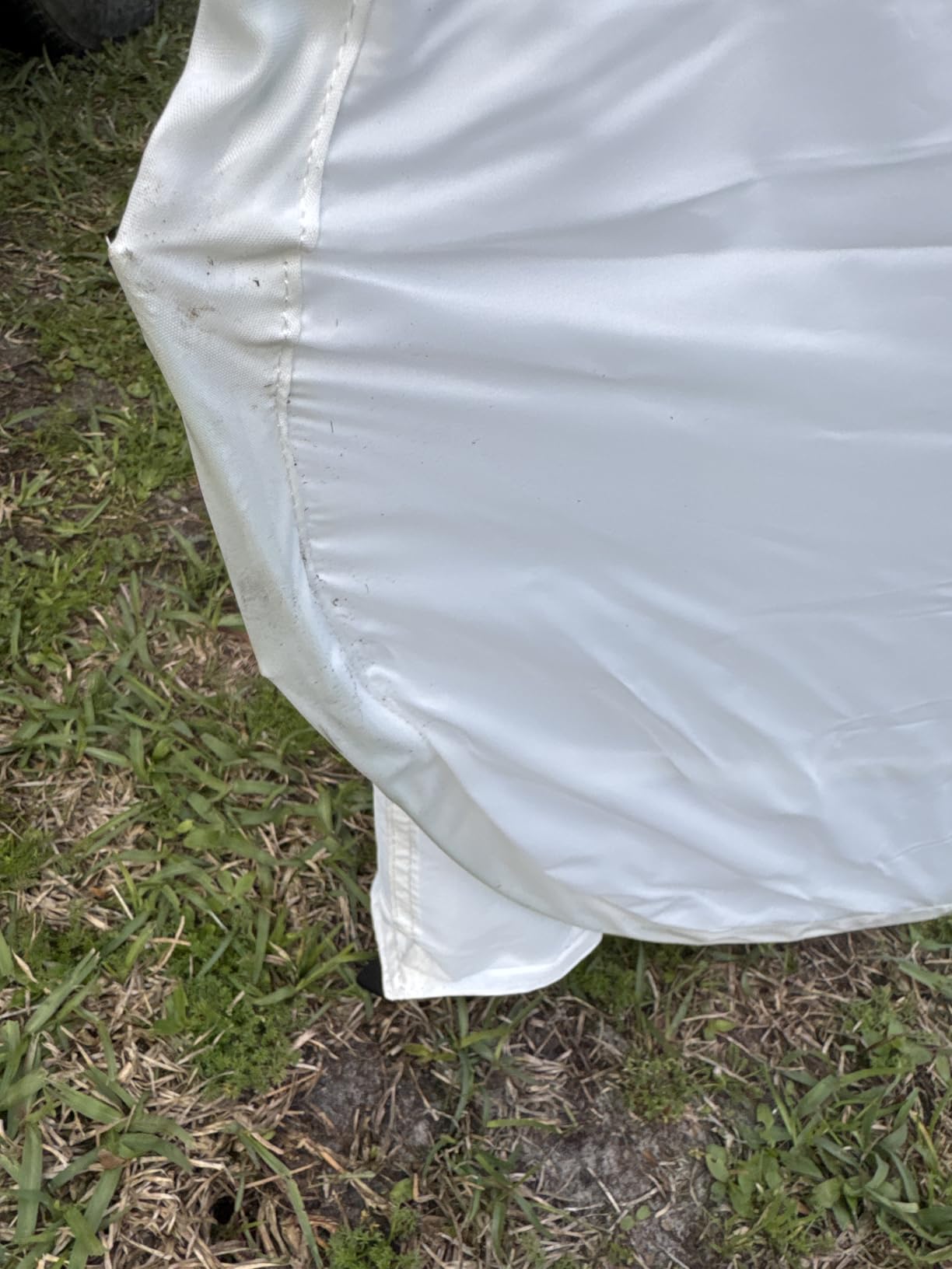 VEVOR Paint Booth Tent, 60 x 60 x 70 in Pop-Up Portable Spray Paint Tent with Built-in Floor, Exhaust Window and Storage Bag, Foldable Paint Booth for Furniture, DIY Hobby Tool Painting Station customer photo 2