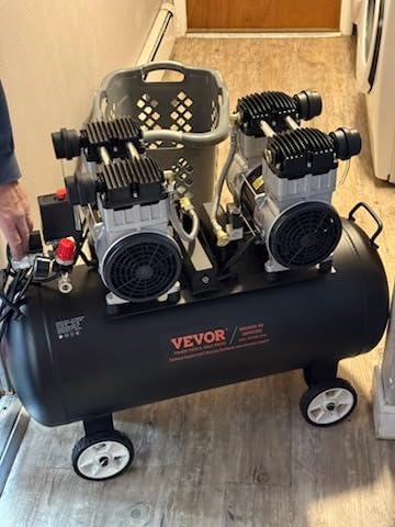 VEVOR Air Compressor, 10 Gallon Steel Tank, 2HP 5.3 CFM@90 PSI Oil Free Air Compressor & Max. 125PSI Pressure, 78dB Ultra Quiet Portable Compressor, for Auto Repair, Tire Inflation, Spray Painting customer photo 2