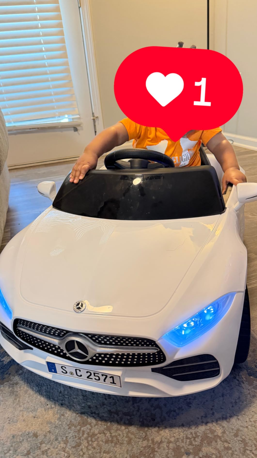 12V Kids Ride On Car with 2.4G Remote Control,Battery Powered Electric Car Ride On Vehicle Double Doors, Safety Belt,LED Light (SC-Black) customer photo 2