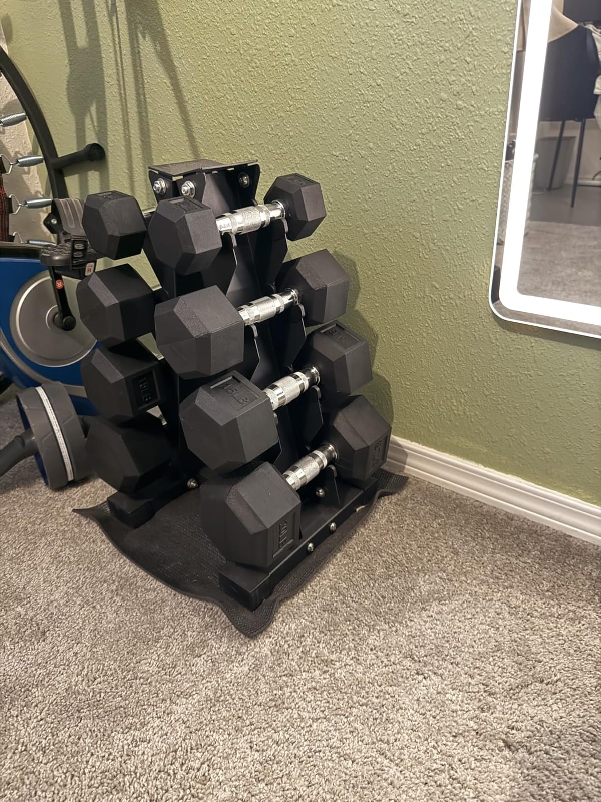 BalanceFrom Rubber Coated Hex Dumbbell Weight Set with Storage Rack, 100LB or 150LB or 200LB Set, 5-20 lbs or 5-25 lbs or 10-30 lbs Pairs customer photo 1