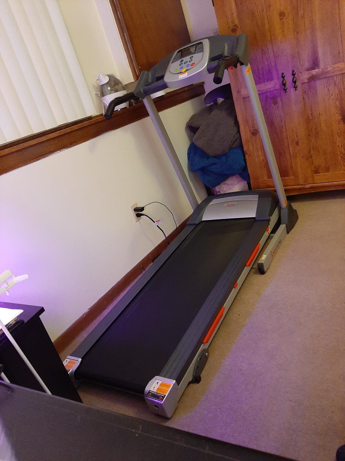 Sunny Health & Fitness Smart Wi-Fi Treadmill with Auto Incline | 12% Auto Incline, Wi-Fi Integration, Shock Absorbing Deck, Quick Speed & Incline Buttons, Double Deck customer photo 1
