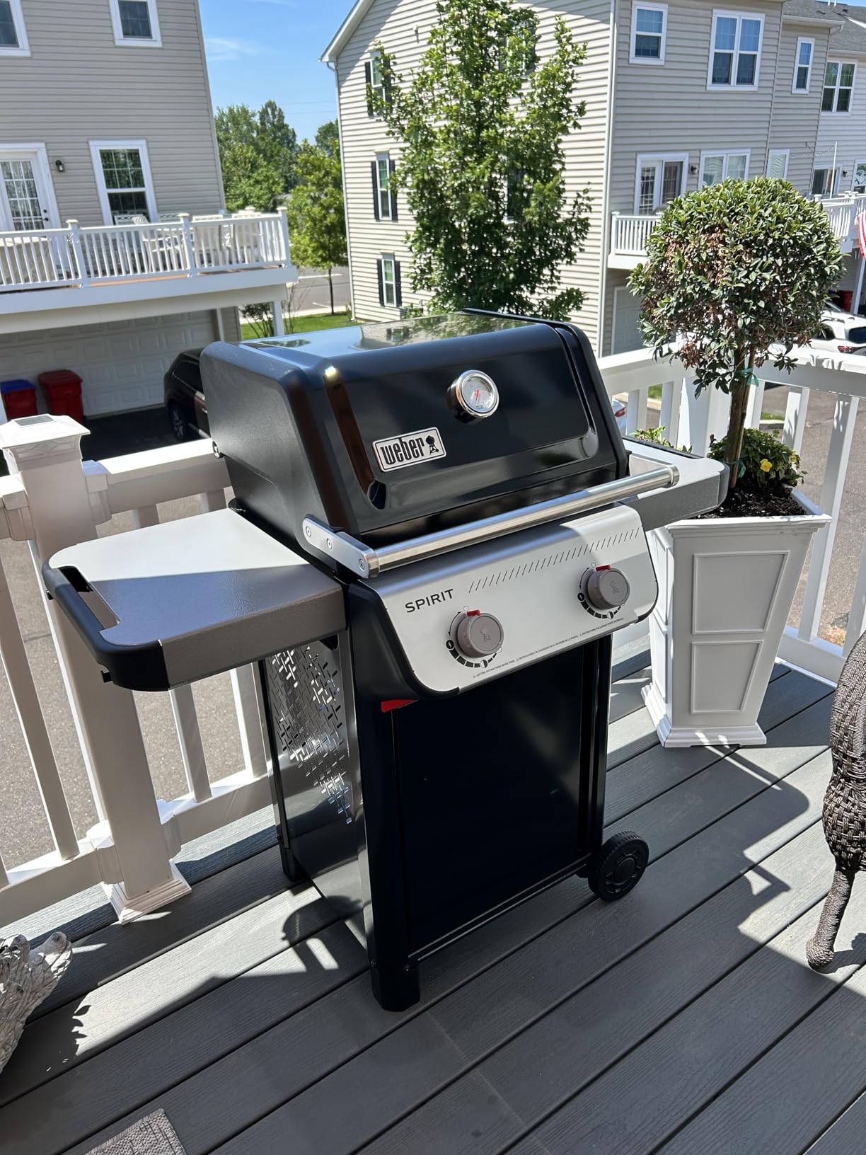 Weber® Spirit® E-210 Gas Grill, Outdoor Cooking, Small Propane Grill, Black customer photo 2