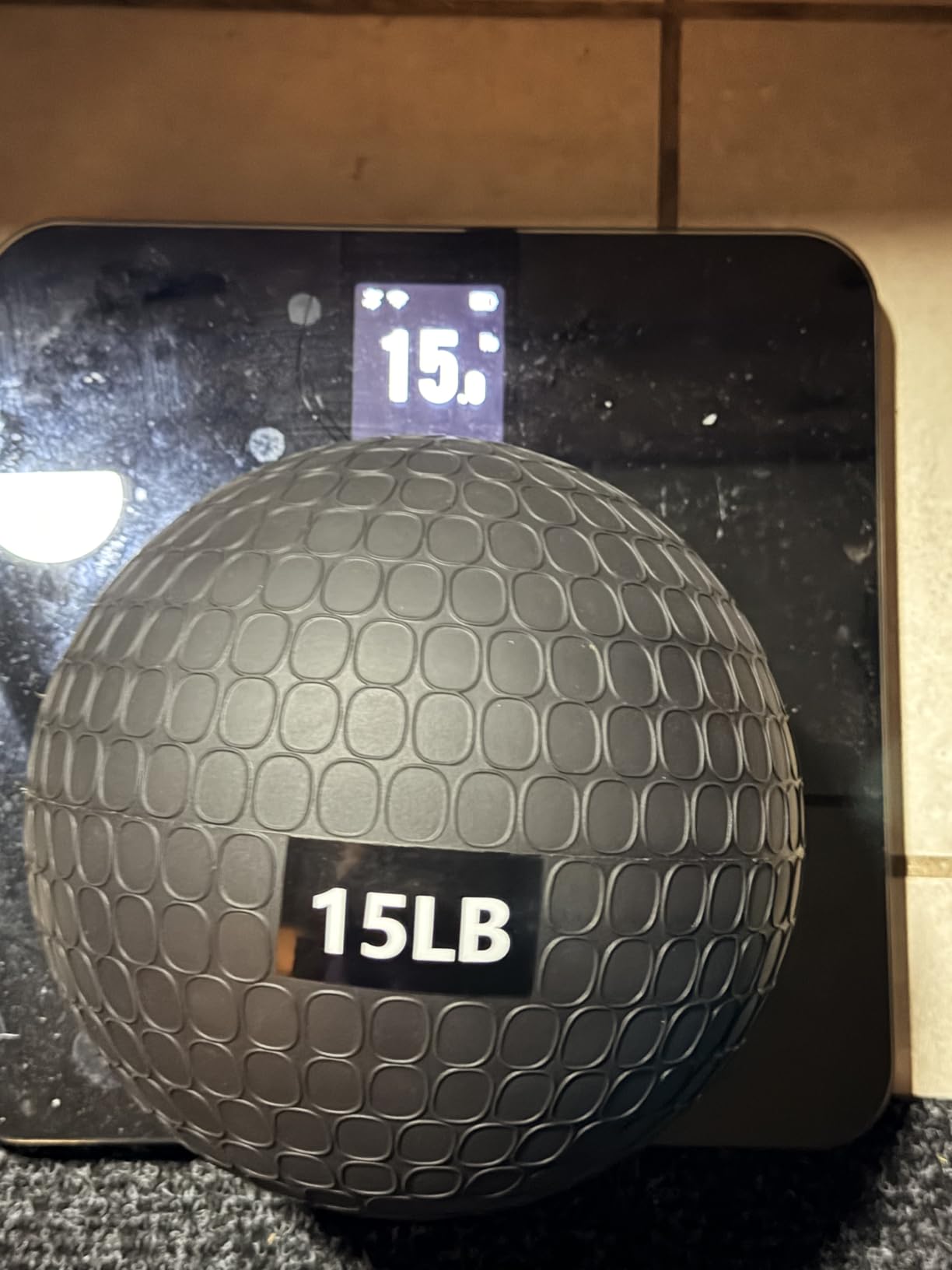Amazon Basics Slam Medicine Balls for Exercise customer photo 2