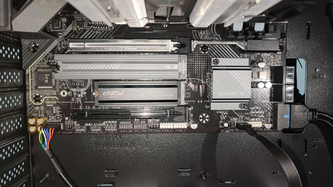 Crucial P310 2280 2TB PCIe Gen4 NVMe Gaming PS5 SSD with Heatsink, Up to 7,100MB/s, PlayStation5, Laptop & Desktop (PC) Compatible, Solid State Drive - CT2000P310SSD5-01 customer photo 1