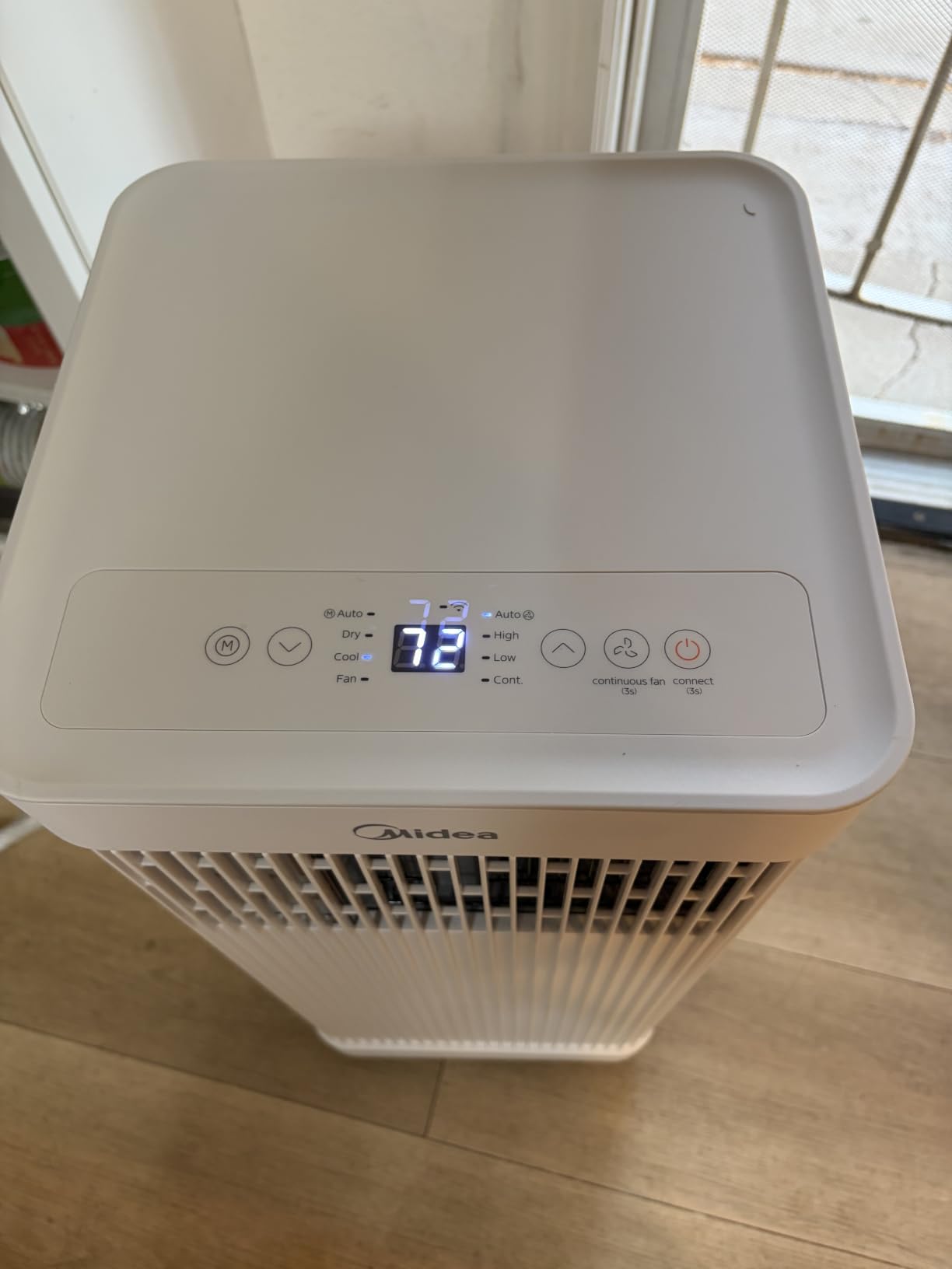 Midea 8,500 BTU ASHRAE Portable Air Conditioner, Cools up to 150 Sq. Ft. customer photo 1
