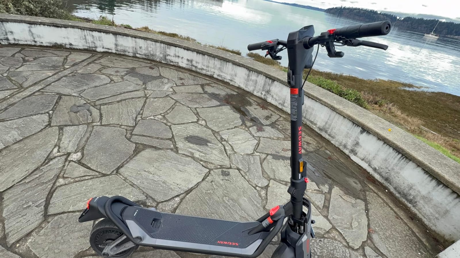 Segway SuperScooter GT3, 31 MPH w/ 45-Mile Long Range, 2400W Peak Motor, Dual Hydraulic Suspension, Self-Sealing Tires, Flash Charging Electric Scooter for Adults, UL 2272/2271 Certified, Gen3 customer photo 2