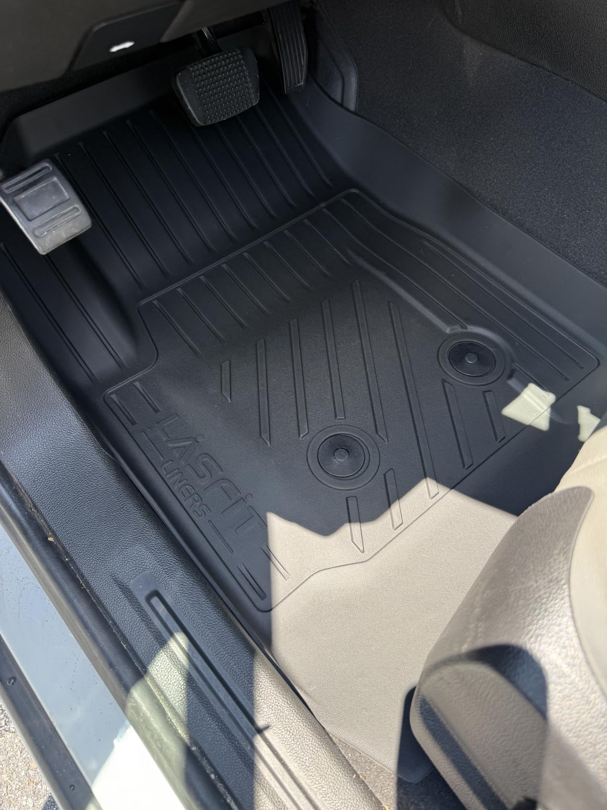 LASFIT Floor Mats for Chevrolet Chevy Silverado/GMC Sierra 1500 2014-2018 customer photo 2