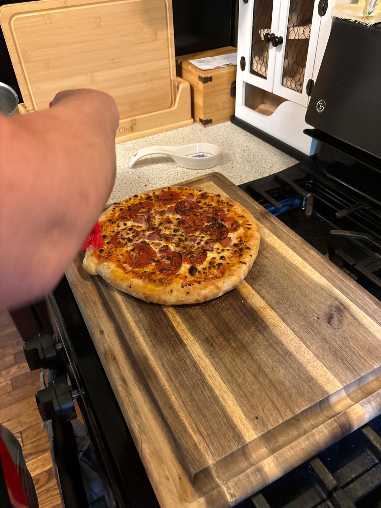 Ninja Artisan Pizza Oven, 12-in Pizza in 3-Min, 700F, 5-in-1, Gray, MO201 customer photo 2