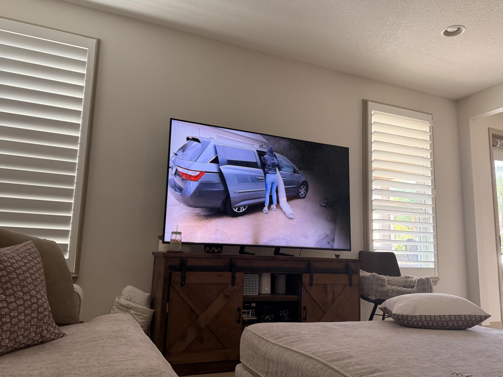 Samsung 75-Inch Class Neo QLED QN70F 4K Mini LED Smart TV (2025 Model) NQ4 AI Gen2 Processor, Quantum Matrix Technology Slim, Motion Xcelerator 144Hz, Samsung Vision AI, Alexa Built-in customer photo 2