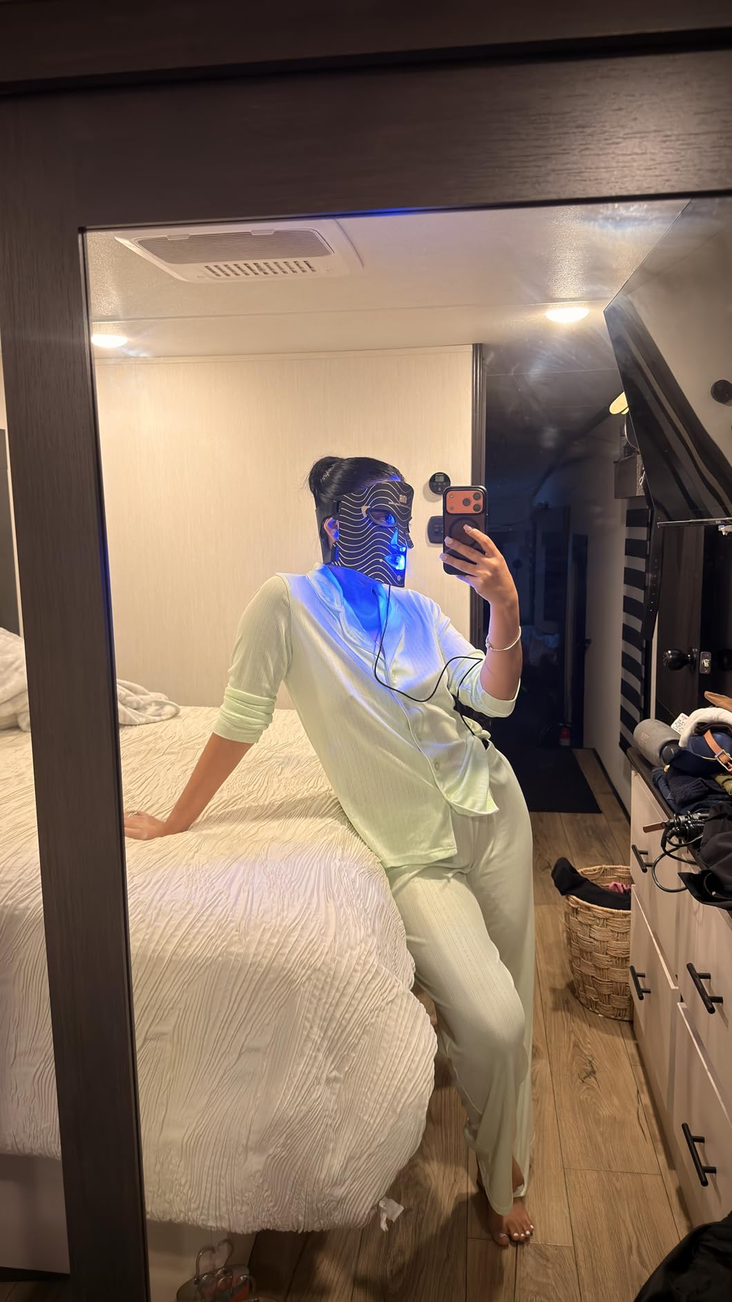 INIA Red Light Therapy Mask for Face, Neck & Chest, 850nm NIR, 4 Modes | 4-Week Visible Results, High Coverage, Red Blue Yellow Lights, 105mW/cm², 228 LEDs, 2600mAh Rechargeable, Adjustable Timer customer photo 1