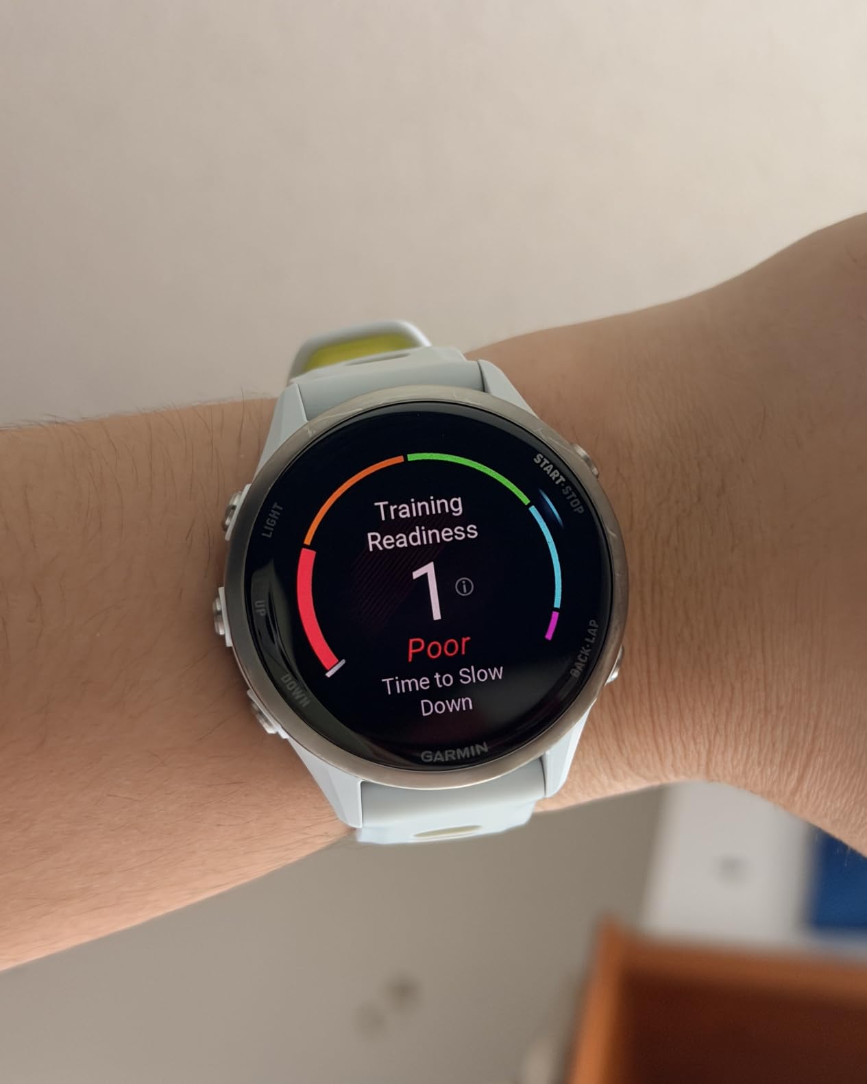 Garmin Forerunner® 970, 47mm, Titanium, Whitestone/Amp Yellow customer photo 2