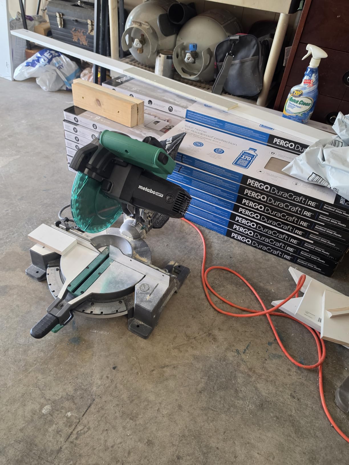 Metabo HPT 10-Inch Single Bevel Compound Miter Saw, 15-Amp Power Saw with Xact Cut Shadow Line, Precision Miter Angles, Single Bevel 0-45°, 40T TCT Miter Saw Blade, Lightweight Design, C10FCG2 customer photo 1