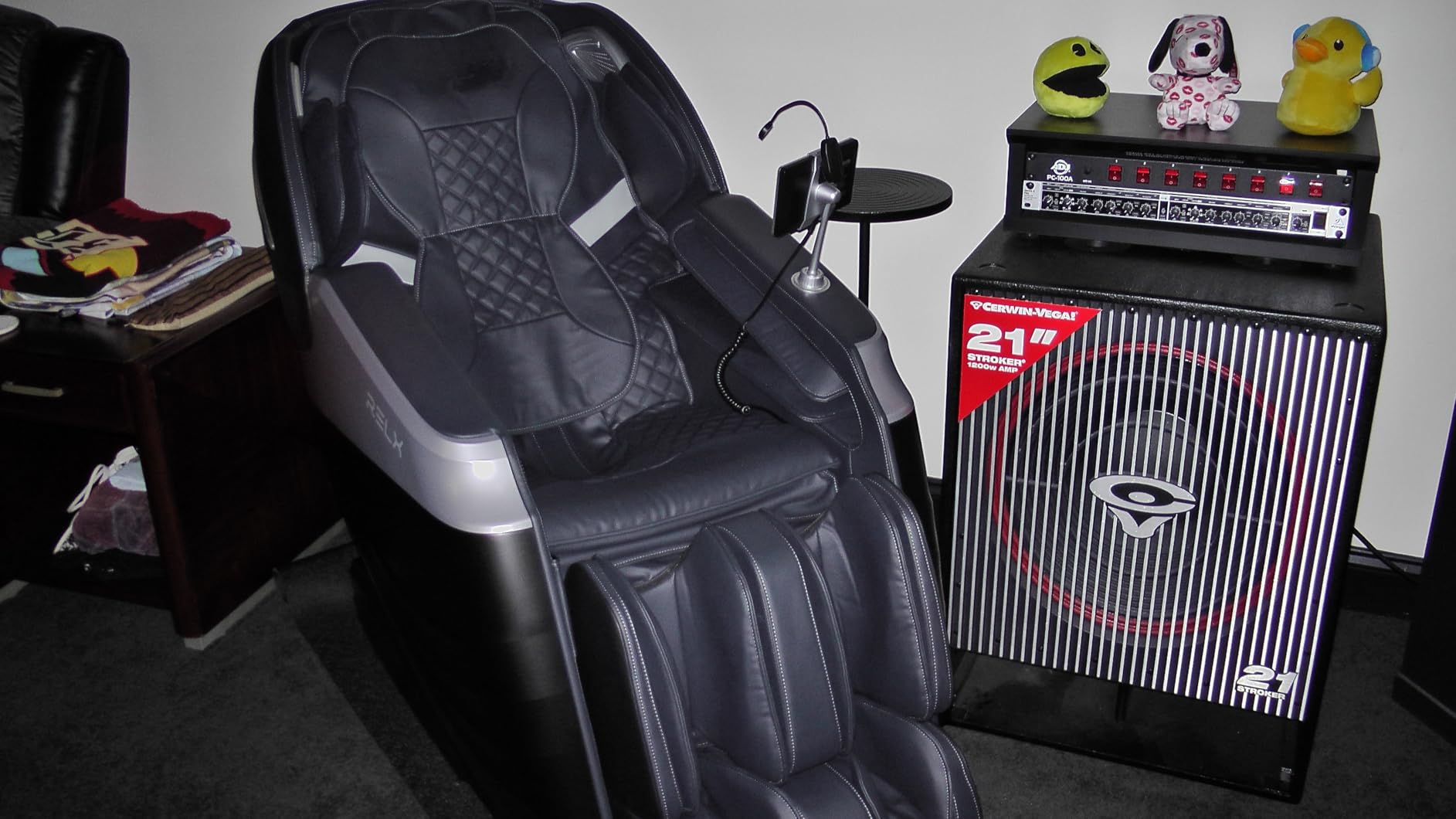 RELX Massage Chair Full Body with Body Scan, Zero Gravity, SL-Track, Black customer photo 1