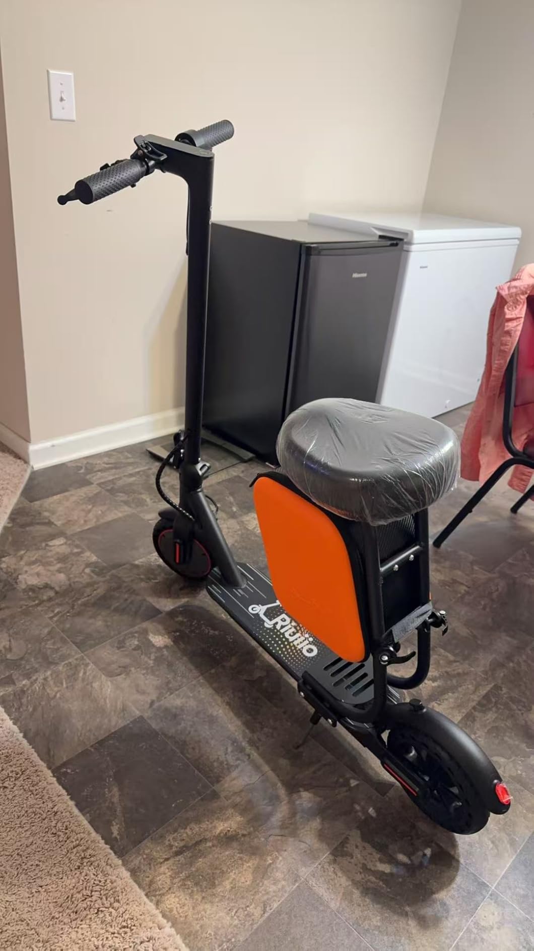 Electric Scooter, 350W-500W Motor, 9 MPH to 22MPH, 10-41 Miles Range, Dual Suspension, Dual Braking, App Control, Foldable Commuter E Scooter for Adults and Teens customer photo 2