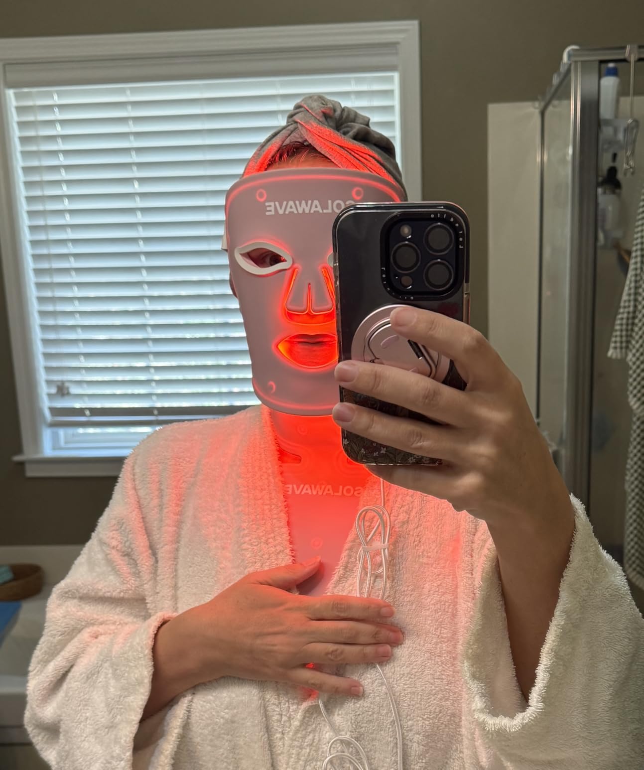 Solawave Light Therapy Face Mask - Amber, Red, Deep Red & Near-Infrared | FDA-cleared for full-face wrinkles. Hands-free, 3-min sessions. Visibly firms & smooths skin, up to 20 uses per charge. customer photo 2