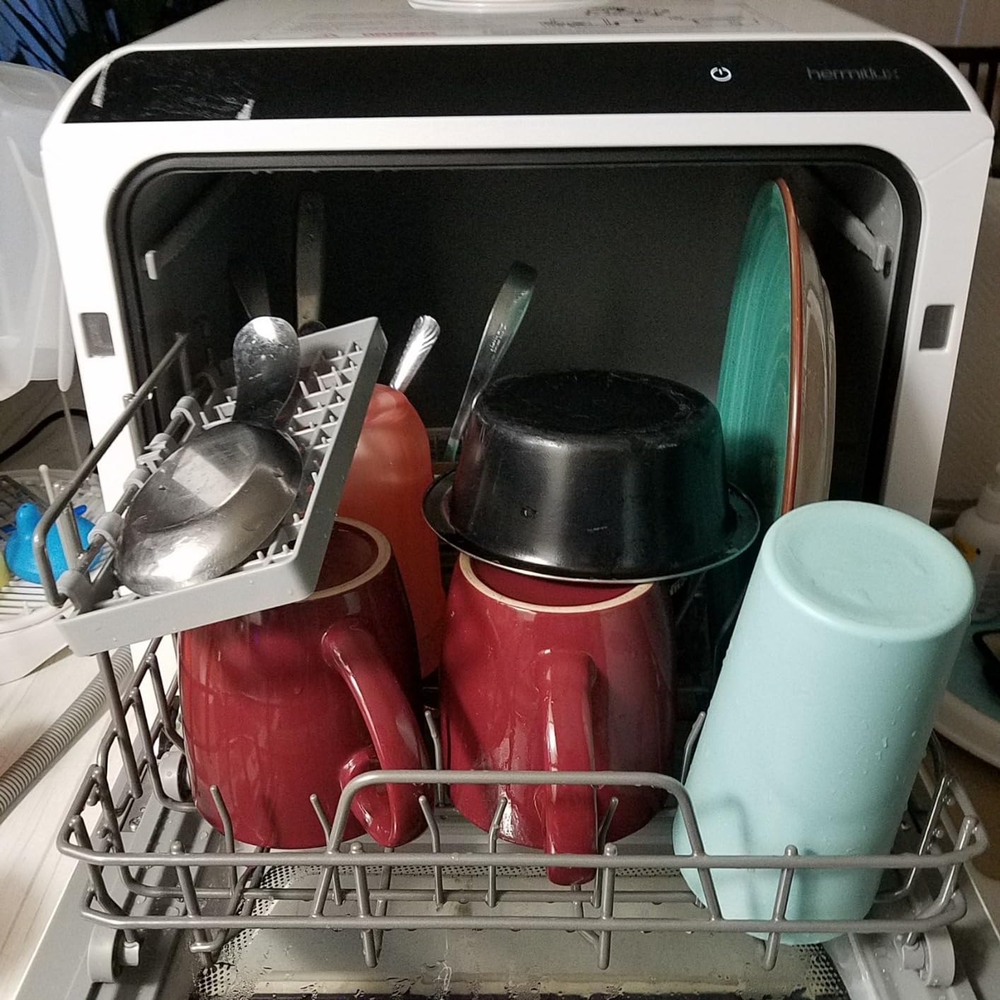 Hermitlux Slim Countertop Portable Dishwasher for Small Spaces customer photo 2