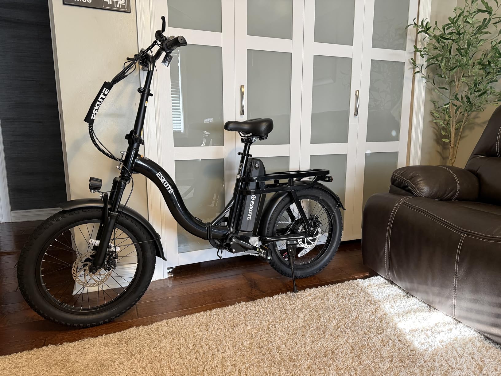 ESKUTE Electric Bike for Adults – 1200W Peak Motor, Folding 20x3 Fat Tire E‑Bike, 48V 13Ah Battery, Step‑Through Cargo Fold Ebike, NFC Unlock, 20+ MPH, 7‑Speed, Up to 55 Miles customer photo 1