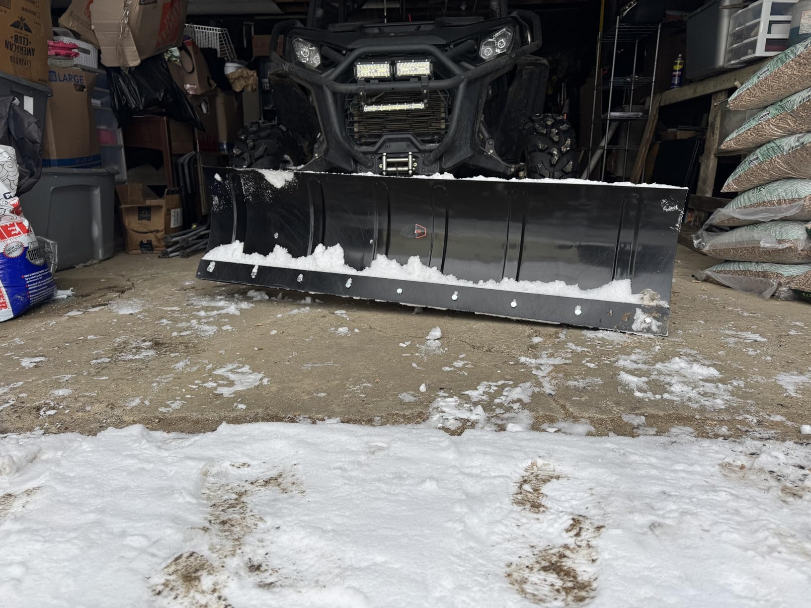 VEVOR Snow Plow Blade, 43 in/72 in Width Adjustable Snow Plow Kit, Easy to Detach, Universal Mount Plowing Attachment with Rubber Flaps, Heavy Duty Steel Blade, Compatible with Most UTV & ATV customer photo 1