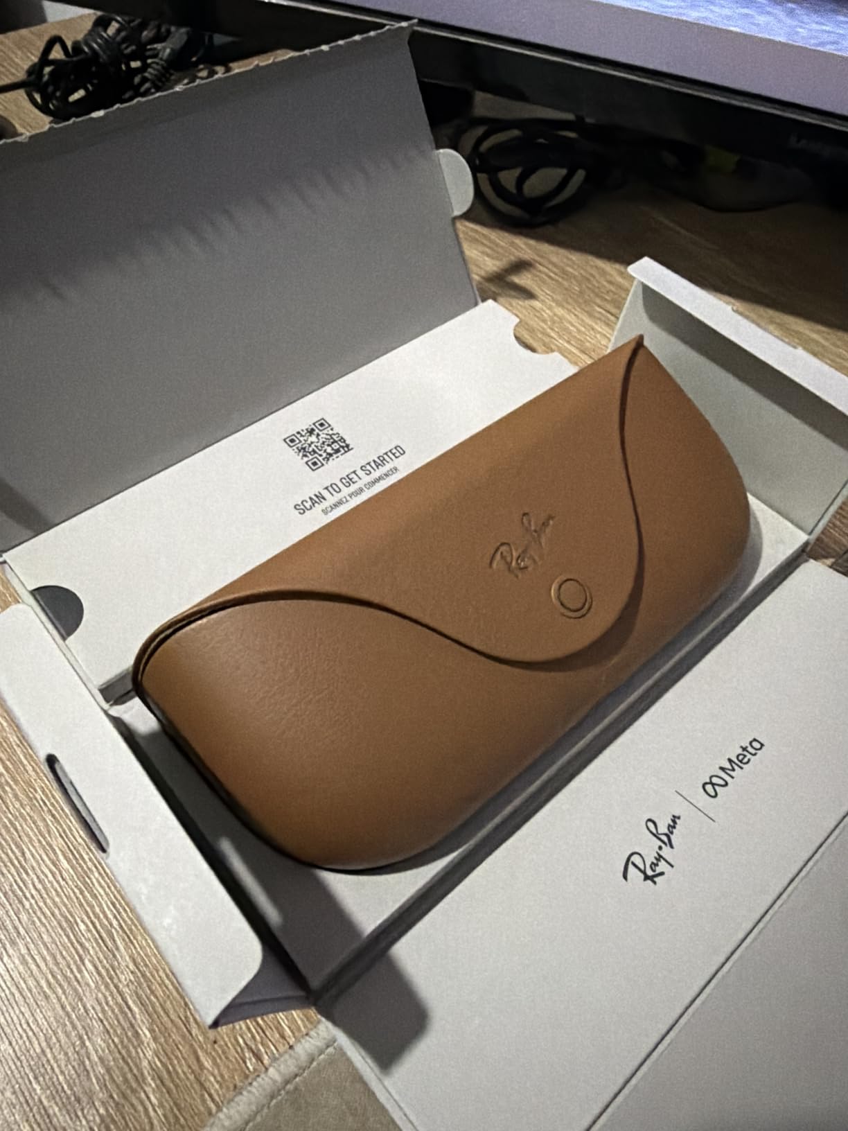 Meta Ray-Ban (Gen 2) Wayfarer Smart AI Glasses, Matte Black, Clear Lenses customer photo 2