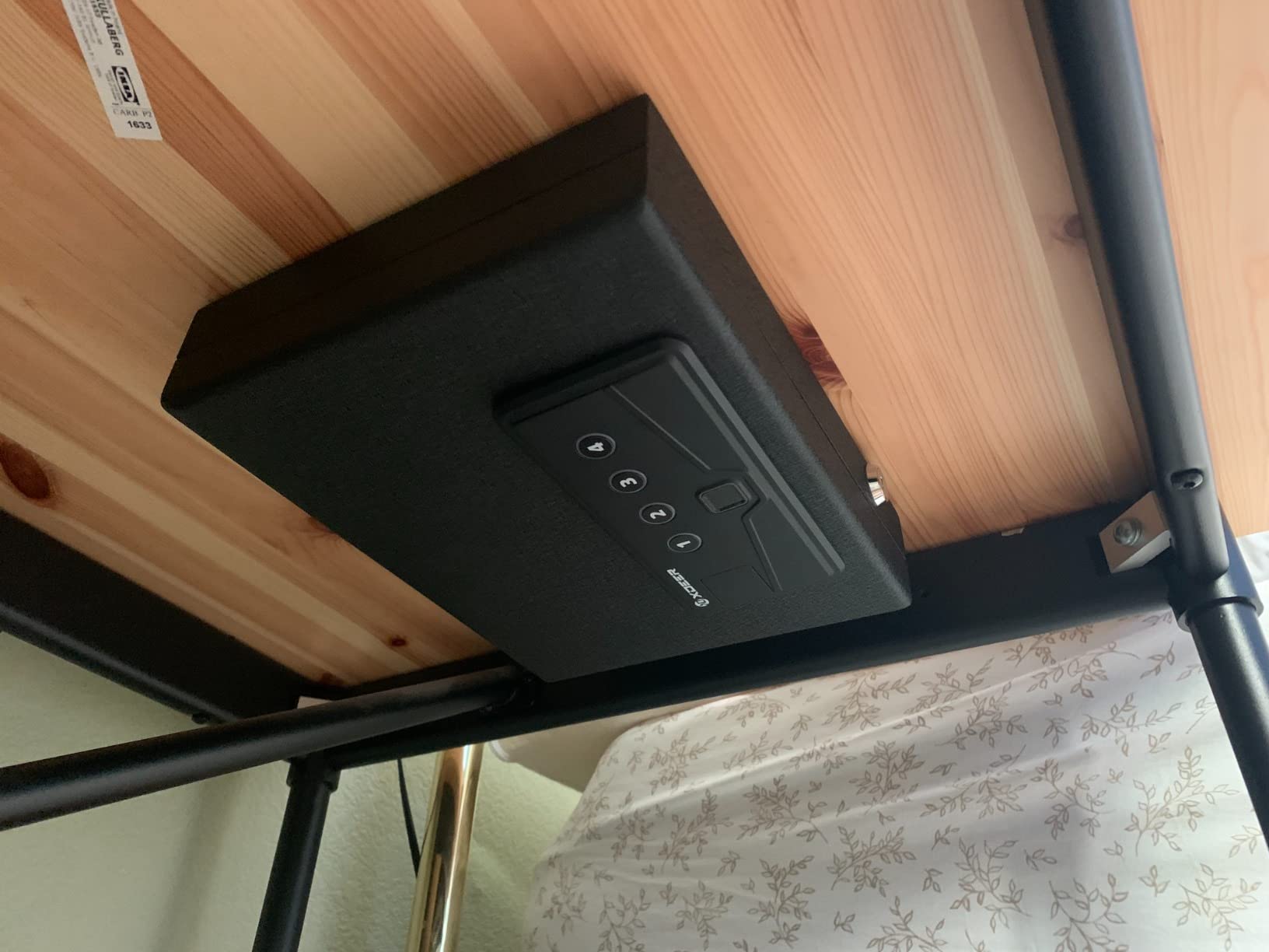 XDeer Biometric Gun Safe for Handgun, Slider Bedside Handgun Safe customer photo 2