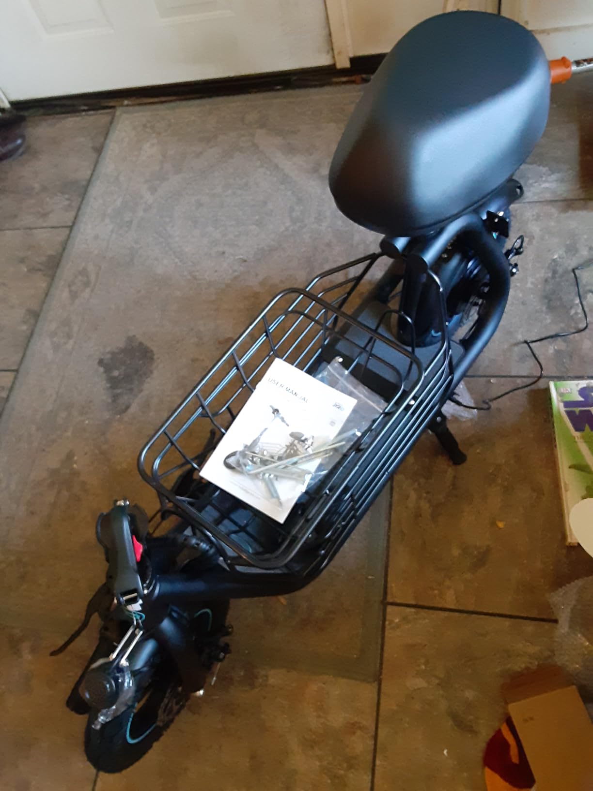 Gyroshoes C1S Electric Scooter with Seat and Basket for Adults 550W customer photo 1