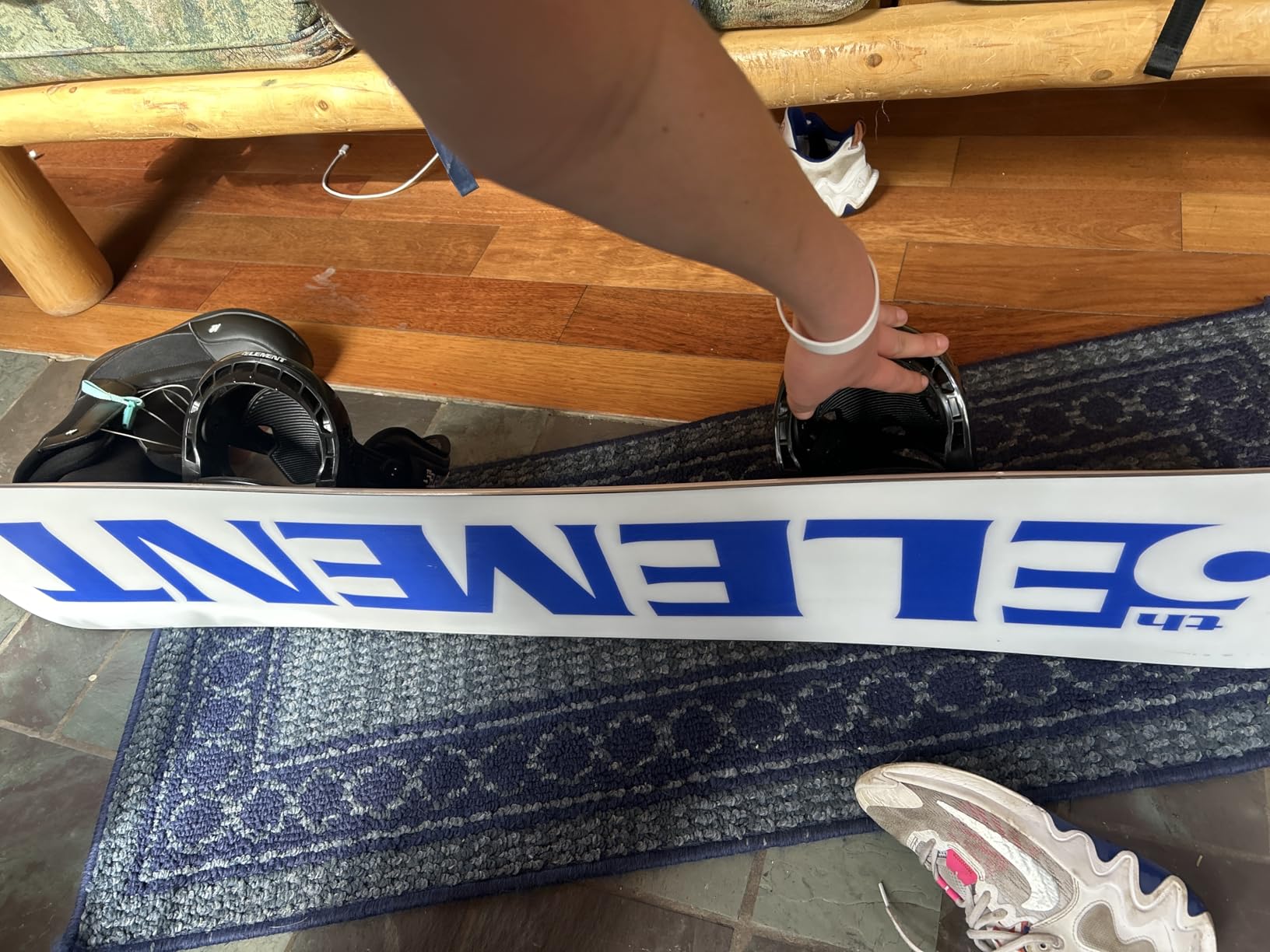 5th Element Men's Freestyle All-Mountain Twin Snowboard customer photo 2