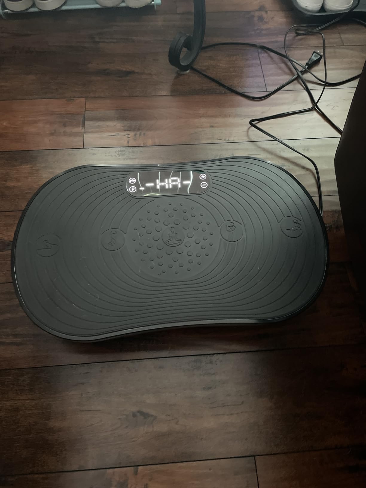 Merach V33 Pro Vibration Plate Exercise Machine with Touchscreen, 99 Speeds | Resistance Bands, Bluetooth, 350lbs Capacity, Vibration Platform for Lymphatic Drainage, Home Full Body Fitness Equipment customer photo 1