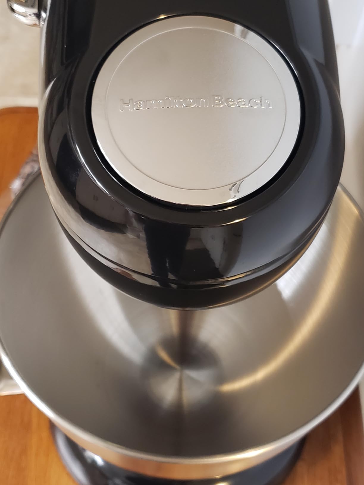 Hamilton Beach Die-Cast Metal Classic Electric Stand Mixer, 12 Speeds | 4.5-Quart Stainless Steel Bowl | Includes Flat Beater, Whisk, Dough Hook & Pour Shield | Powder-Coated Black Finish | 63227N customer photo 1