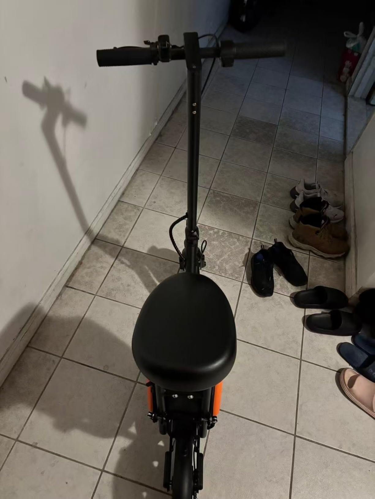 Electric Scooter, 350W-500W Motor, 9 MPH to 22MPH, 10-41 Miles Range, Dual Suspension, Dual Braking, App Control, Foldable Commuter E Scooter for Adults and Teens customer photo 1