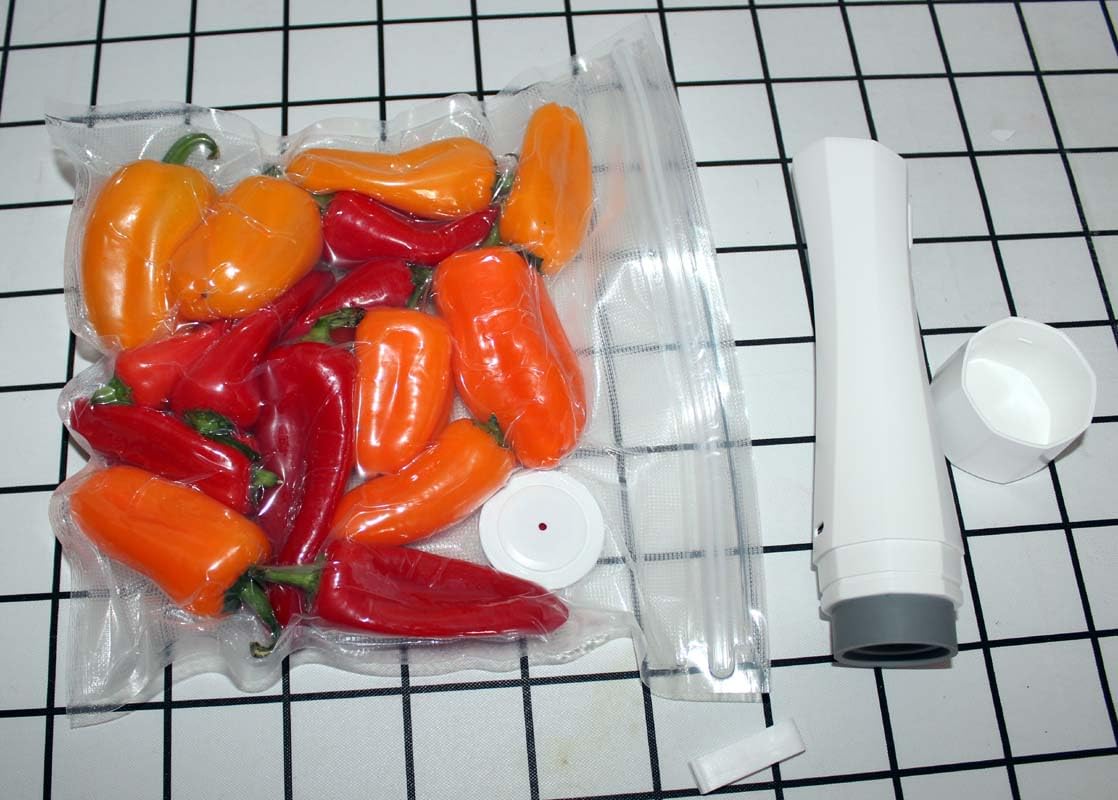 Handheld Vacuum Sealer for Food Storage: Portable Vacuum Sealing Machine with 30 Vacuum Bags - USB Rechargeable Cordless Food Sealer Saver for 5X Preservation customer photo 2