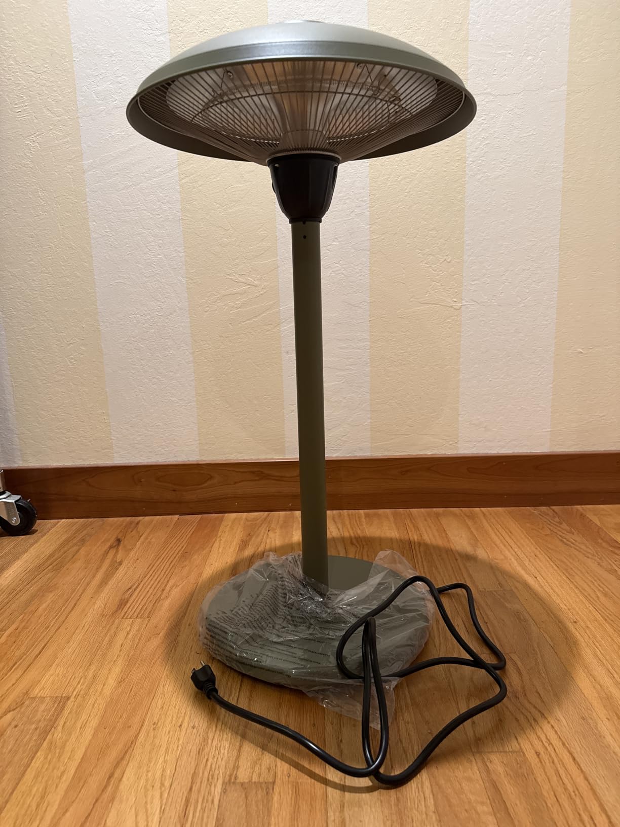 Electric Outdoor Patio Heater, 1500W Tabletop Infrared Heater customer photo 1