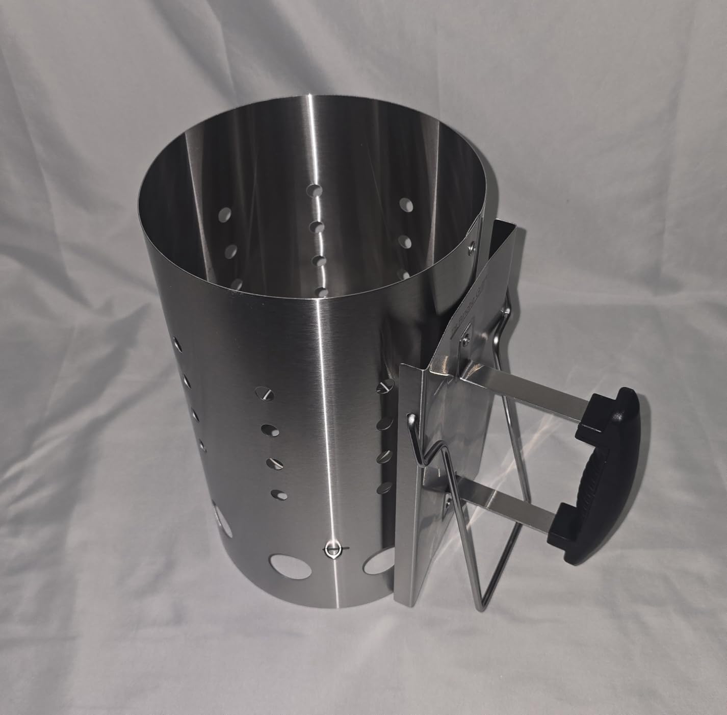 The Bincho Grill Stainless Steel Charcoal Chimney Starter – Perfect for Binchotan Charcoal, Lump Charcoals, Briquettes, Built for Extreme Heat, Durable Construction, Heat Shield Handle, Large Capacity customer photo 1