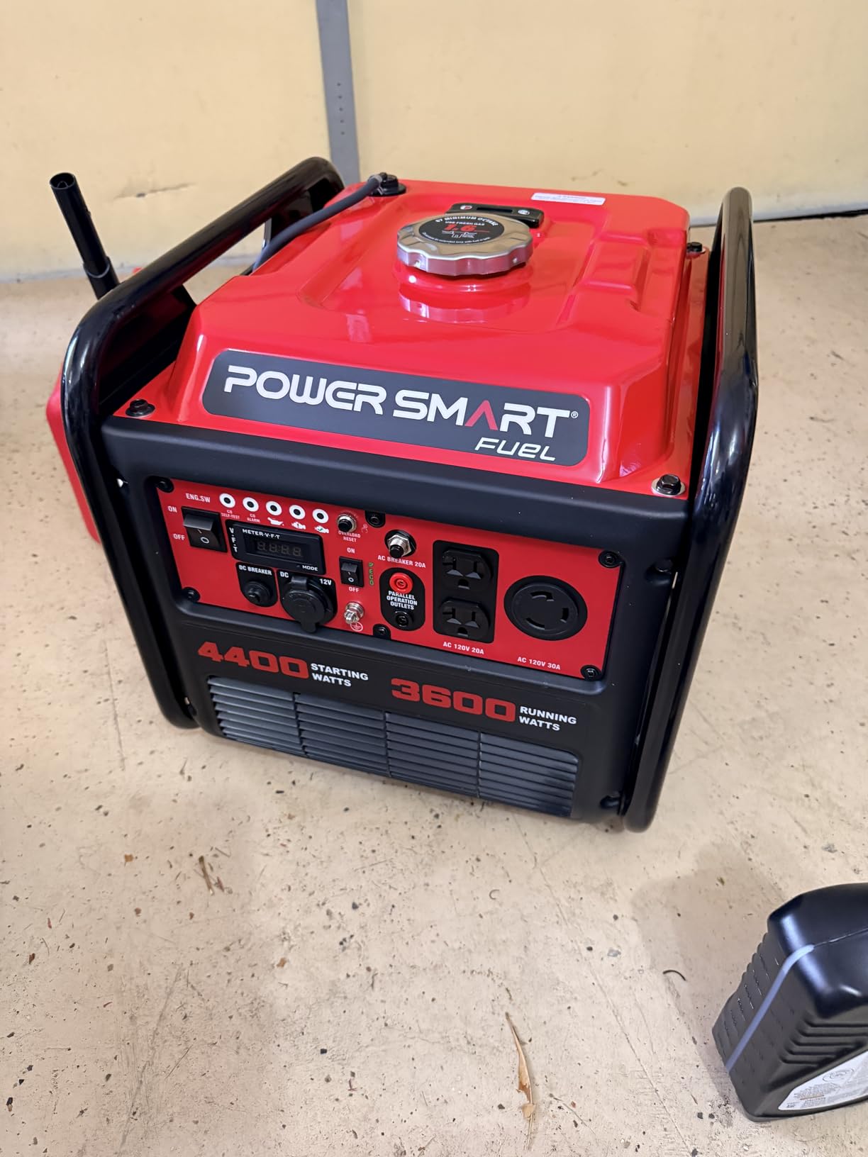 PowerSmart 4400-Watt Open Frame Inverter Generator, Gas Powered, CO-Sensor, Lightweight & Quiet for Home Use and Emergency Backup, Camping, EPA Compliant customer photo 1