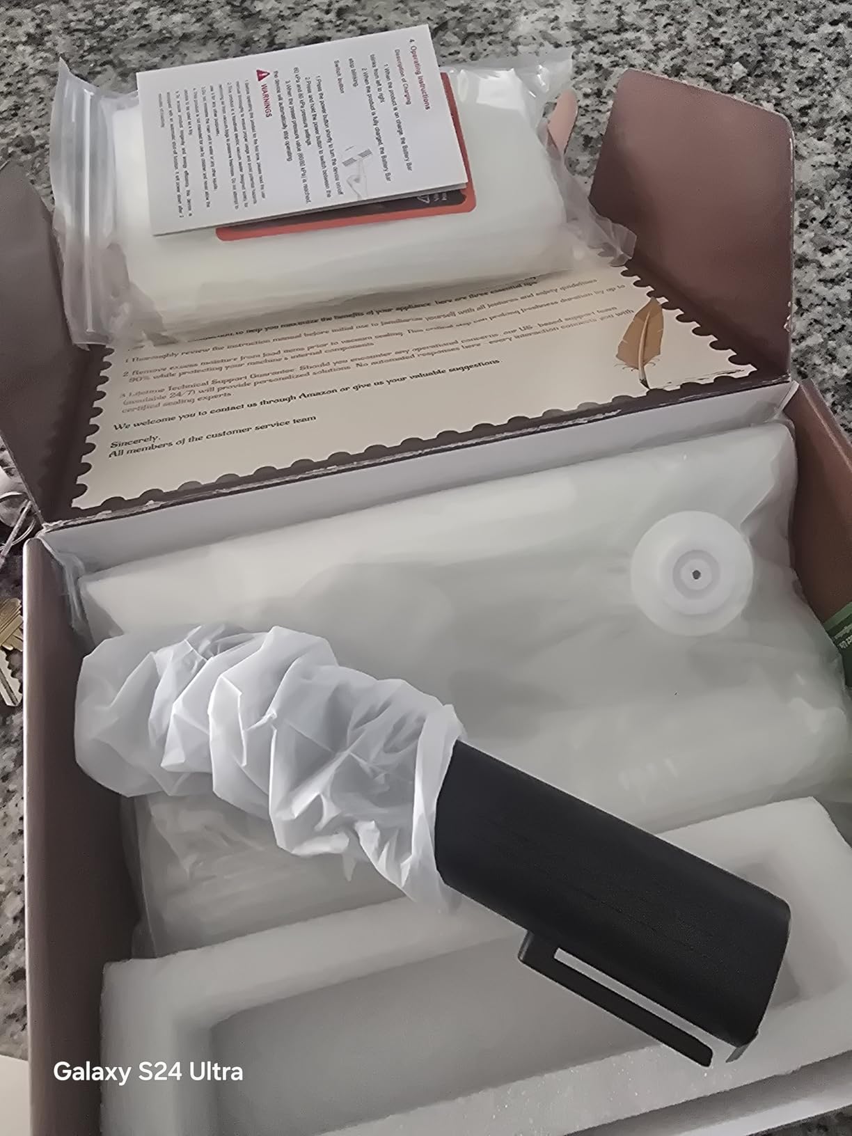 Elxis Vacuum Sealer, Portable handheld Vacuum Sealer + 30 Reusable Vacuum Bags, Portable Food Sealer, With LED pressure display, 2-Speed Pressure Control (60/80 Kpa) customer photo 1