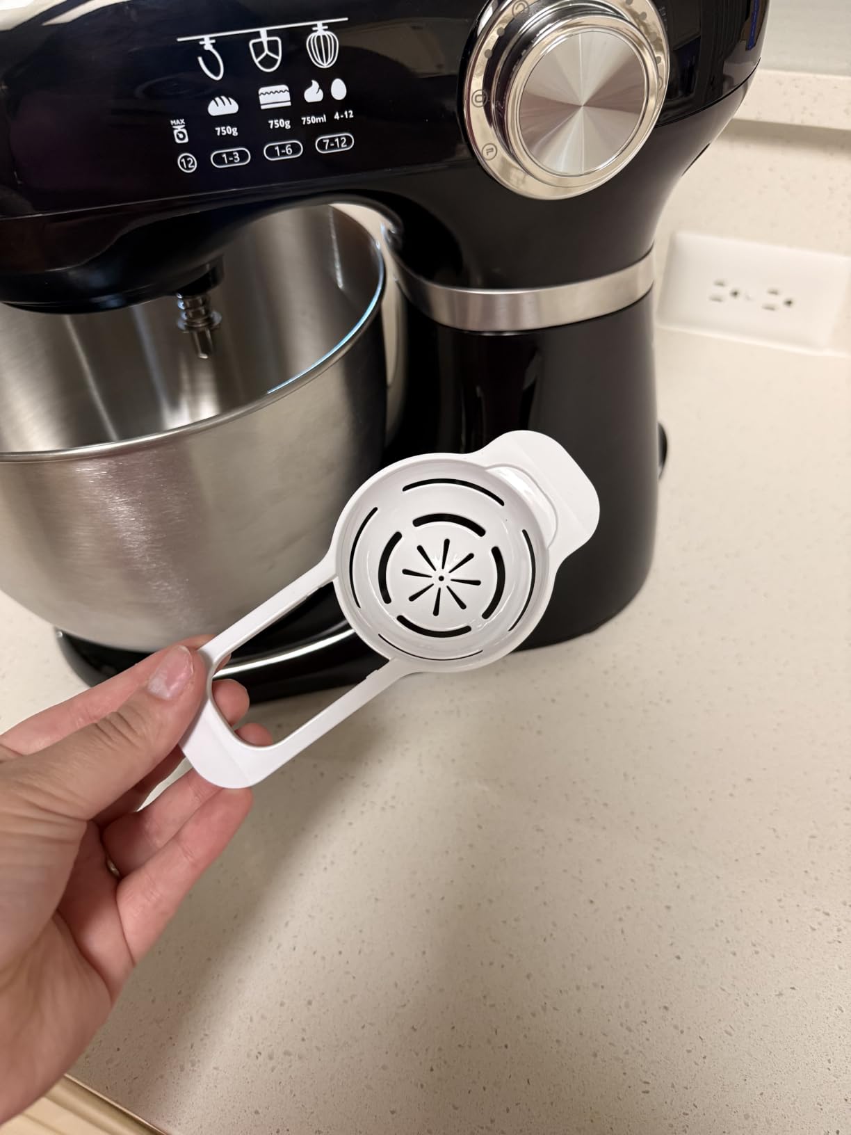 Electactic 5.3 Quart Electric Stand Mixer With 12 Speed, Low Noise | Electric Mixer With Tilt Head, Kitchen Mixer for Daily Use with Egg Whisk, Dough Hook, Flat Beater, Anti-slip Suction Cup customer photo 2