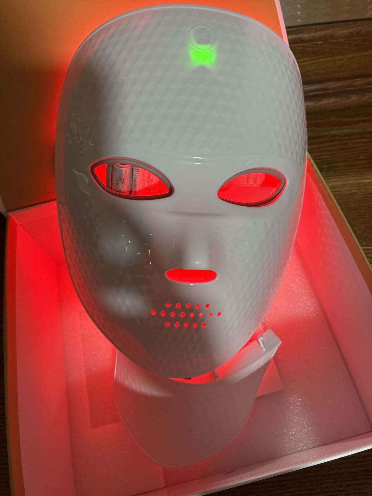 Red Light Therapy Mask for Face & Neck, 4 Modes, 850nm NIR customer photo 1