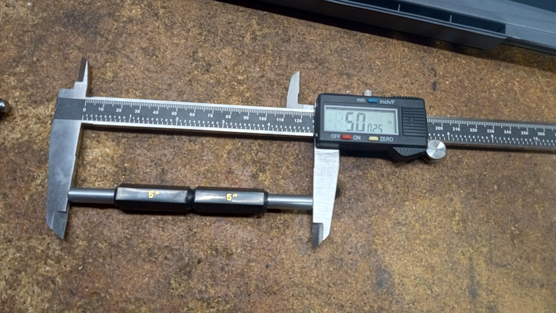 NEIKO 01409A 12” Electronic Digital Caliper | Extra Large Display | 0-12 Inches | Inch/Fractions/Millimeter Conversion | Polished Stainless Steel customer photo 1
